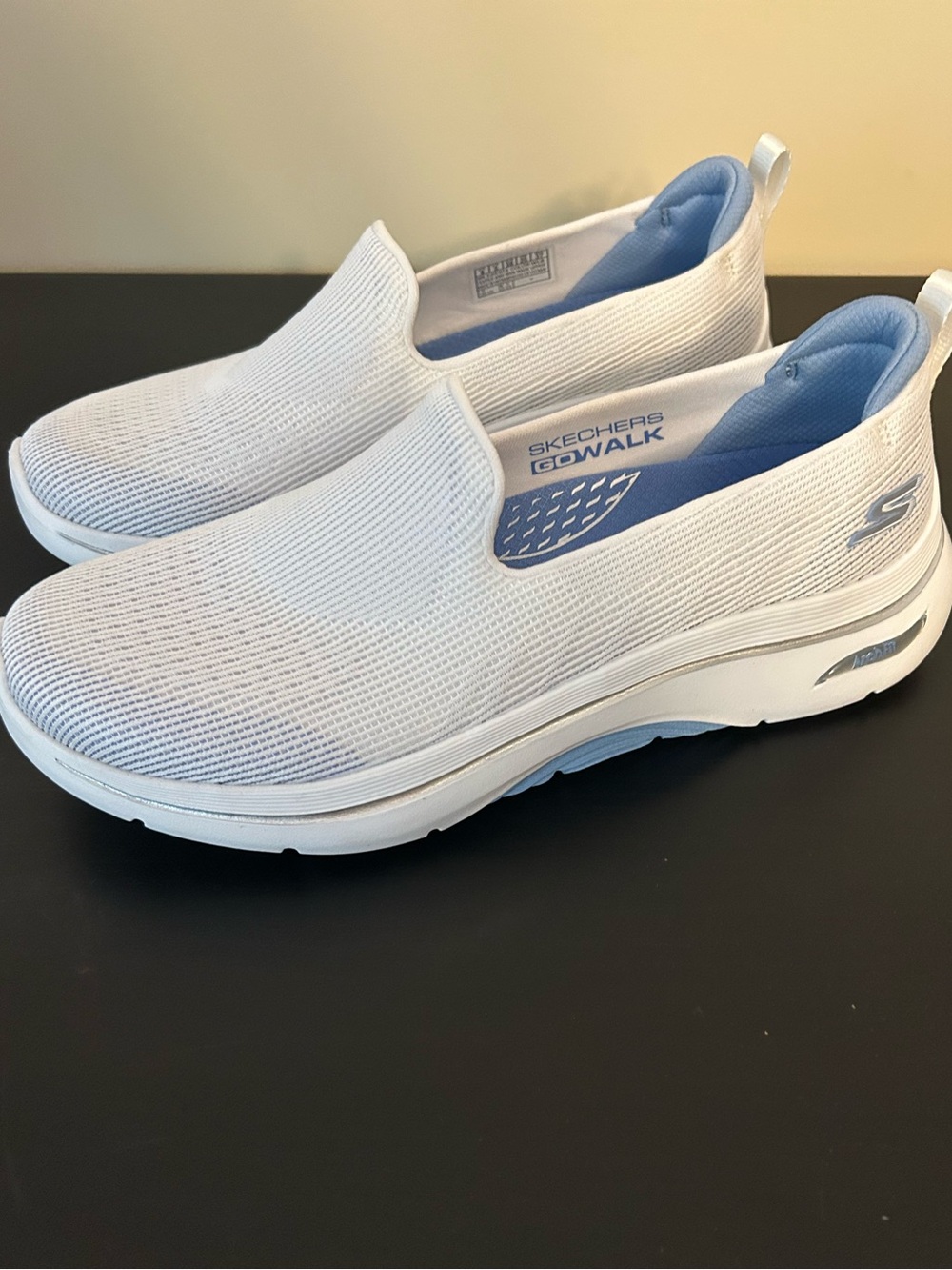 Skechers GO Walk Arch Fit 2.0 - Lacy